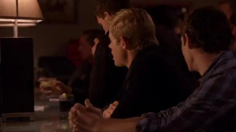 Кадры из сериала Беверли-Хиллз 90210: Новое поколение (2008)